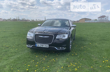 Chrysler 300C AWD 2017