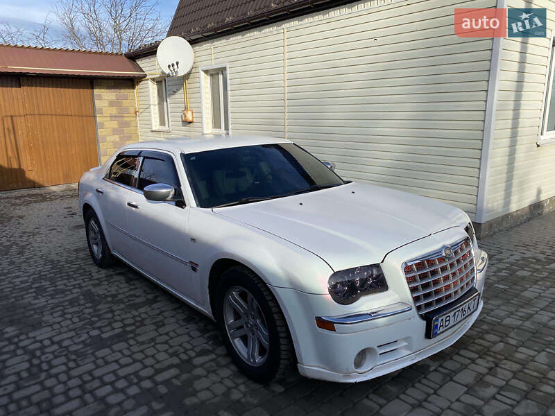 Chrysler 300 C 2005 року в Вінниці