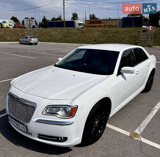 Седан Chrysler 300C