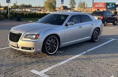 Chrysler 300C 5.7 HEMI AWD 2012