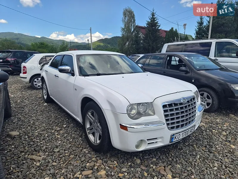 Chrysler 300 2004