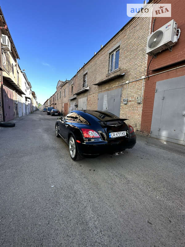 Седан Chrysler Crossfire