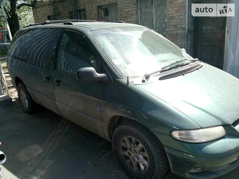 Chrysler Grand Voyager 1999 года