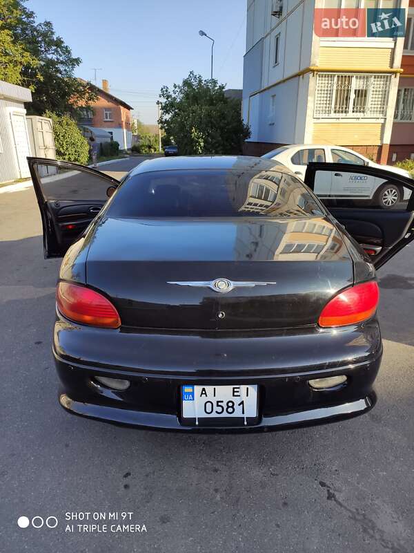 Седан Chrysler LHS 2001 в Києві