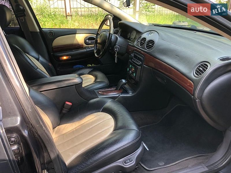 Седан Chrysler LHS 1998 в Києві