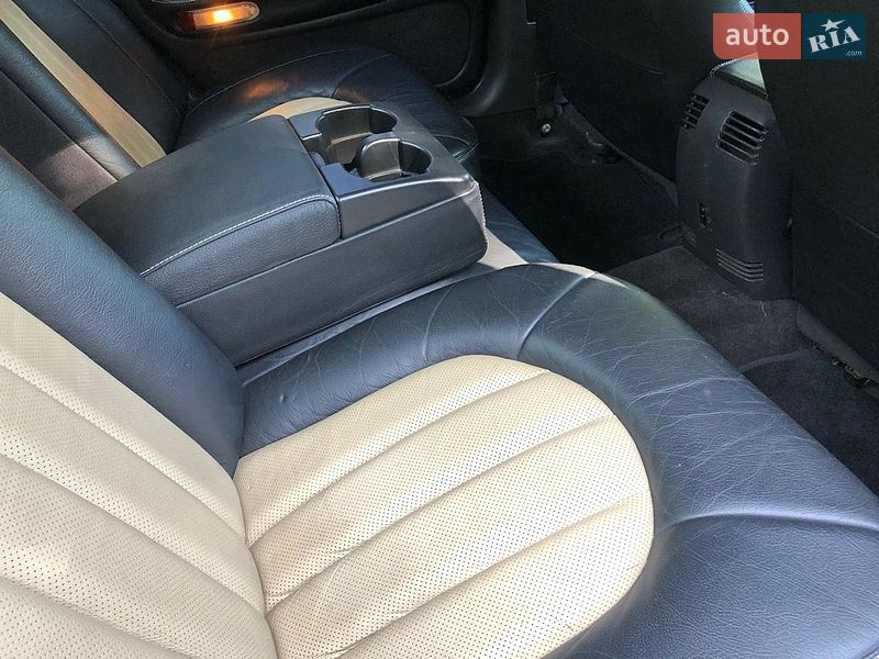 Седан Chrysler LHS 1998 в Києві