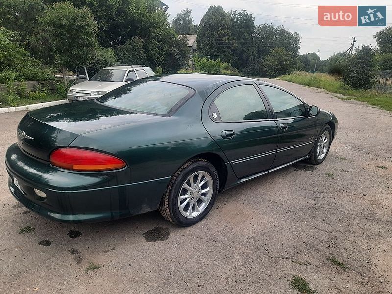 Chrysler LHS