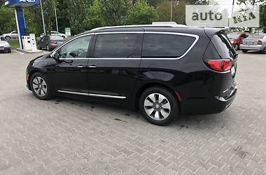 Chrysler Pacifica  2017