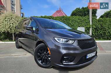 Chrysler Pacifica touring L 2021