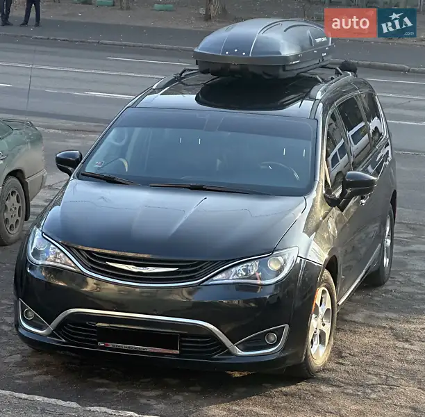 Chrysler Pacifica 2017