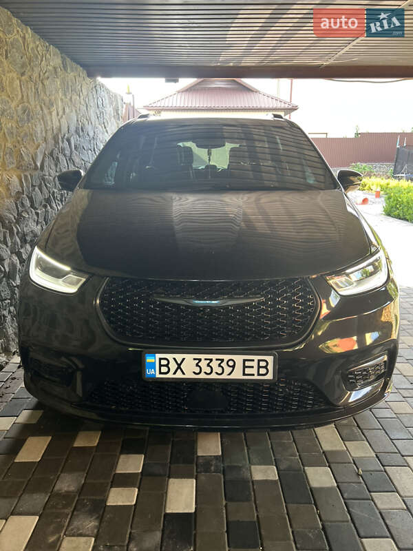 Минивэн Chrysler Pacifica 2021 в Хмельницком Минивэн Chrysler Pacifica 2021 в Хмельницком