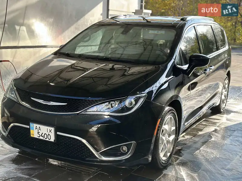 Chrysler Pacifica