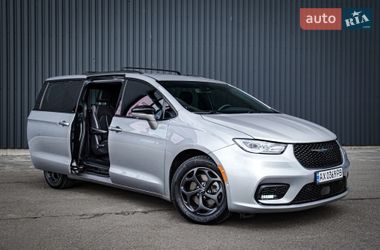 Chrysler Pacifica  2021