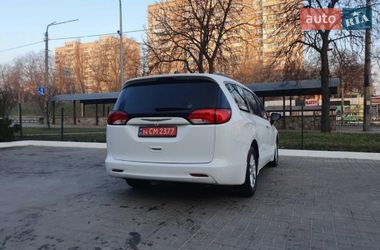 Минивэн Chrysler Pacifica 2020 в Киеве фото 8 Минивэн Chrysler Pacifica 2020 в Киеве