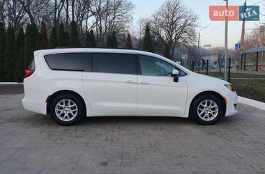 Минивэн Chrysler Pacifica 2020 в Киеве фото 11 Минивэн Chrysler Pacifica 2020 в Киеве