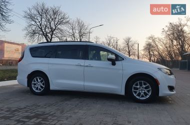 Минивэн Chrysler Pacifica 2020 в Киеве фото 12 Минивэн Chrysler Pacifica 2020 в Киеве