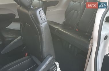 Минивэн Chrysler Pacifica 2020 в Киеве фото 27 Минивэн Chrysler Pacifica 2020 в Киеве