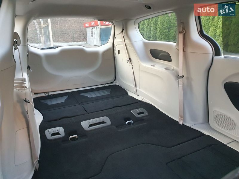 Минивэн Chrysler Pacifica 2020 в Киеве фото 47 Минивэн Chrysler Pacifica 2020 в Киеве