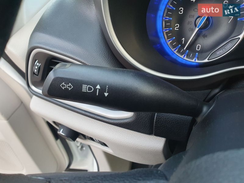 Минивэн Chrysler Pacifica 2020 в Киеве фото 54 Минивэн Chrysler Pacifica 2020 в Киеве
