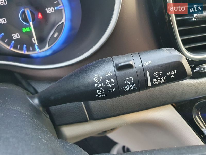 Минивэн Chrysler Pacifica 2020 в Киеве фото 55 Минивэн Chrysler Pacifica 2020 в Киеве
