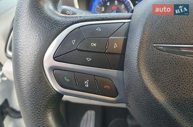 Минивэн Chrysler Pacifica 2020 в Киеве фото 52 Минивэн Chrysler Pacifica 2020 в Киеве