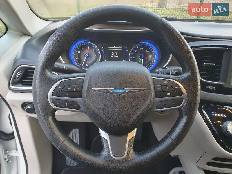Минивэн Chrysler Pacifica 2020 в Киеве фото 51 Минивэн Chrysler Pacifica 2020 в Киеве