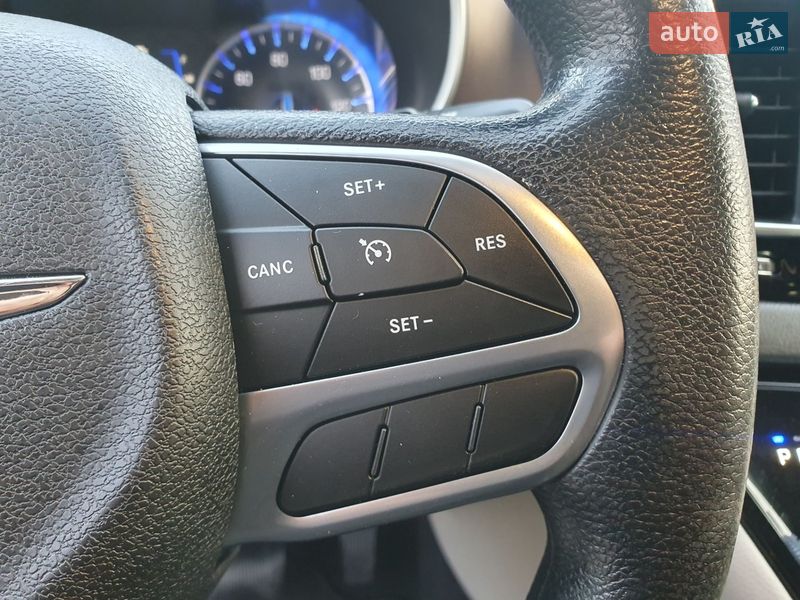 Минивэн Chrysler Pacifica 2020 в Киеве фото 53 Минивэн Chrysler Pacifica 2020 в Киеве