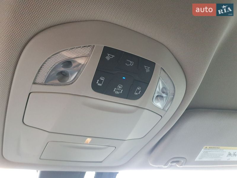 Минивэн Chrysler Pacifica 2020 в Киеве фото 66 Минивэн Chrysler Pacifica 2020 в Киеве