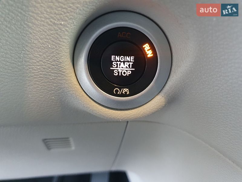 Минивэн Chrysler Pacifica 2020 в Киеве фото 61 Минивэн Chrysler Pacifica 2020 в Киеве