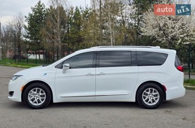 Мінівен Chrysler Pacifica 2017 в Хмельницькому фото 20 Мінівен Chrysler Pacifica 2017 в Хмельницькому