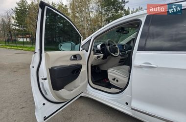 Мінівен Chrysler Pacifica 2017 в Хмельницькому фото 37 Мінівен Chrysler Pacifica 2017 в Хмельницькому