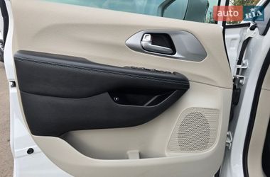 Мінівен Chrysler Pacifica 2017 в Хмельницькому фото 38 Мінівен Chrysler Pacifica 2017 в Хмельницькому