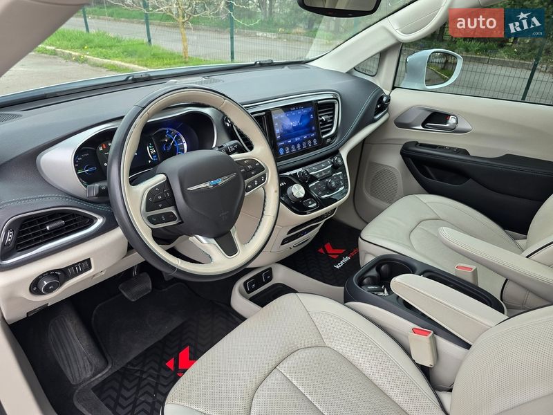 Мінівен Chrysler Pacifica 2017 в Хмельницькому фото 42 Мінівен Chrysler Pacifica 2017 в Хмельницькому