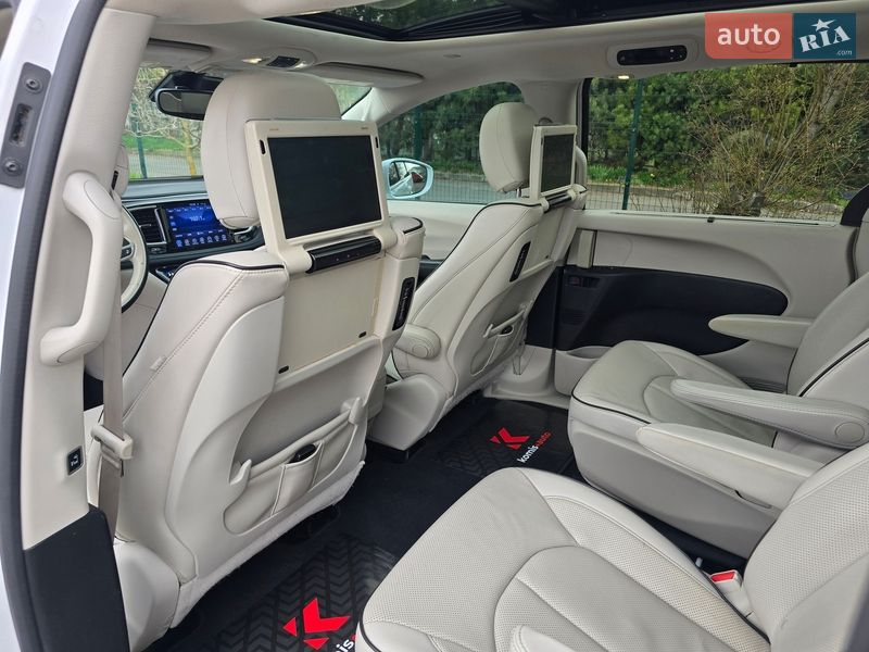Мінівен Chrysler Pacifica 2017 в Хмельницькому фото 79 Мінівен Chrysler Pacifica 2017 в Хмельницькому