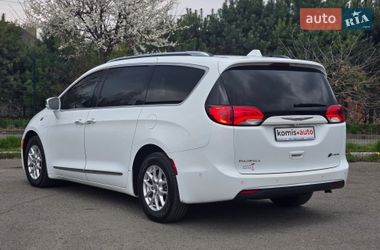 Мінівен Chrysler Pacifica 2017 в Хмельницькому фото 26 Мінівен Chrysler Pacifica 2017 в Хмельницькому