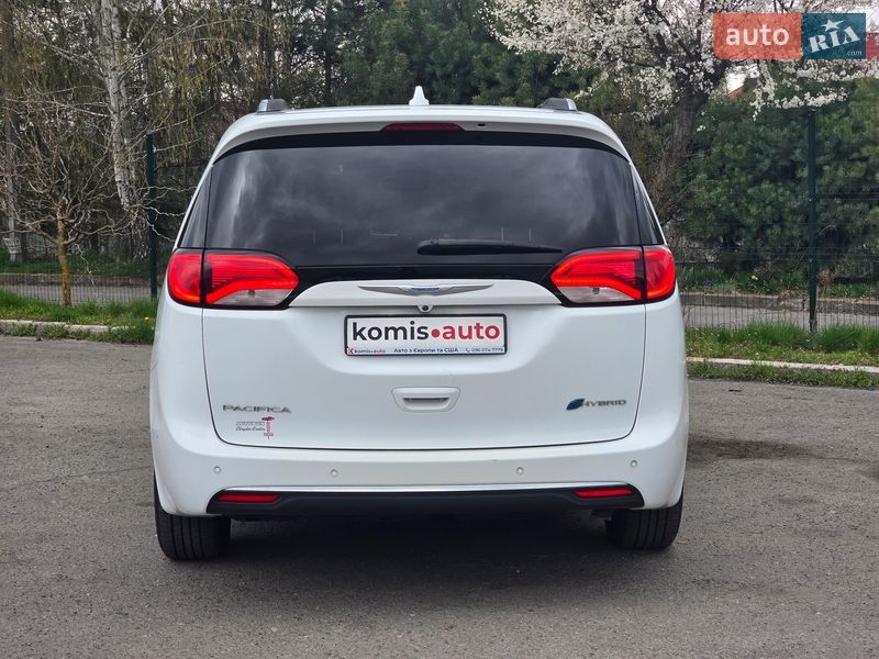 Мінівен Chrysler Pacifica 2017 в Хмельницькому фото 31 Мінівен Chrysler Pacifica 2017 в Хмельницькому