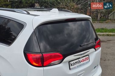 Мінівен Chrysler Pacifica 2017 в Хмельницькому фото 27 Мінівен Chrysler Pacifica 2017 в Хмельницькому