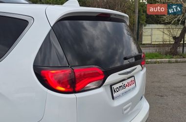 Мінівен Chrysler Pacifica 2017 в Хмельницькому фото 28 Мінівен Chrysler Pacifica 2017 в Хмельницькому
