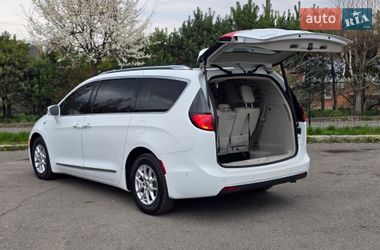 Мінівен Chrysler Pacifica 2017 в Хмельницькому фото 115 Мінівен Chrysler Pacifica 2017 в Хмельницькому