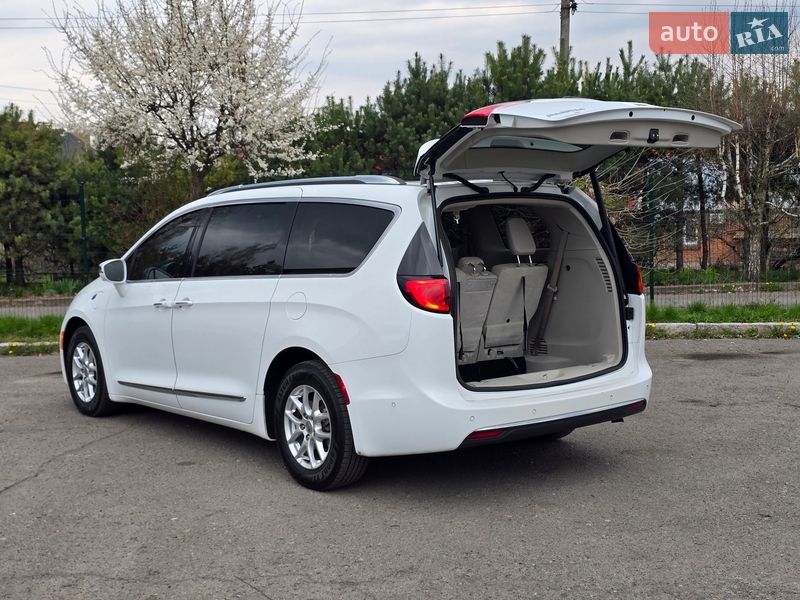 Мінівен Chrysler Pacifica 2017 в Хмельницькому фото 115 Мінівен Chrysler Pacifica 2017 в Хмельницькому