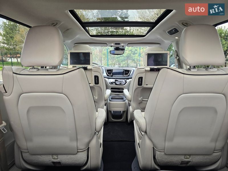 Мінівен Chrysler Pacifica 2017 в Хмельницькому фото 96 Мінівен Chrysler Pacifica 2017 в Хмельницькому