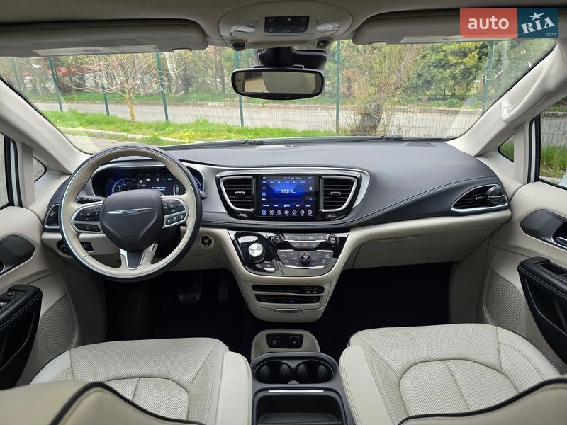 Мінівен Chrysler Pacifica 2017 в Хмельницькому фото 2 Мінівен Chrysler Pacifica 2017 в Хмельницькому