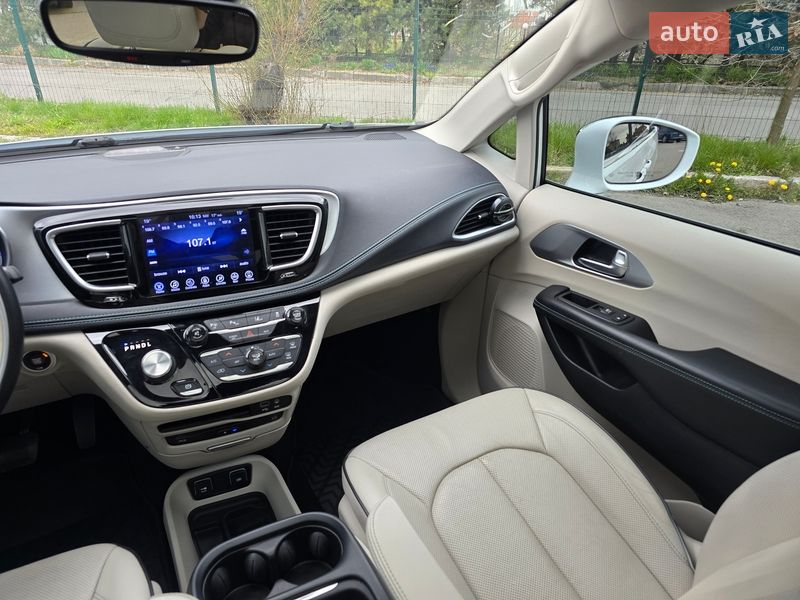 Мінівен Chrysler Pacifica 2017 в Хмельницькому фото 72 Мінівен Chrysler Pacifica 2017 в Хмельницькому