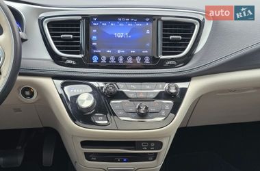 Мінівен Chrysler Pacifica 2017 в Хмельницькому фото 56 Мінівен Chrysler Pacifica 2017 в Хмельницькому