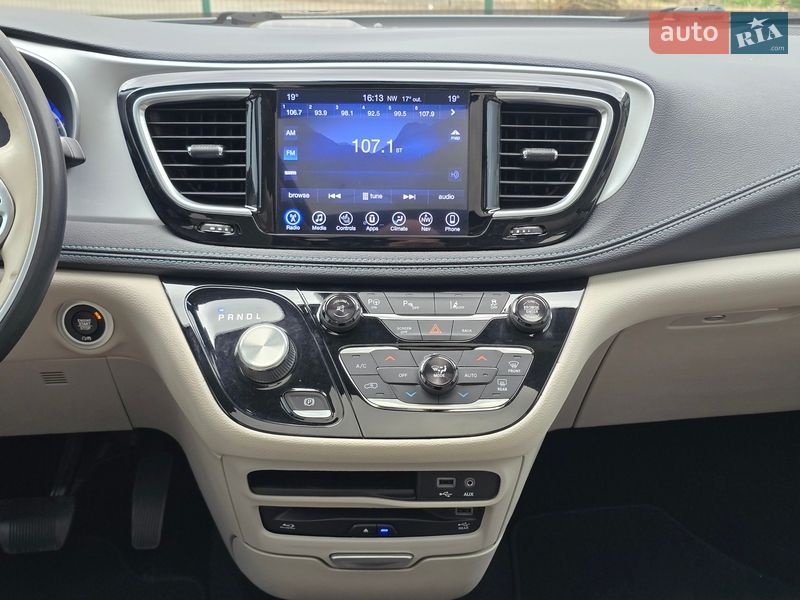 Мінівен Chrysler Pacifica 2017 в Хмельницькому фото 56 Мінівен Chrysler Pacifica 2017 в Хмельницькому