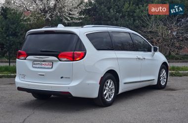 Мінівен Chrysler Pacifica 2017 в Хмельницькому фото 33 Мінівен Chrysler Pacifica 2017 в Хмельницькому