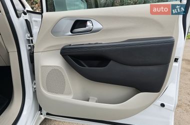 Мінівен Chrysler Pacifica 2017 в Хмельницькому фото 67 Мінівен Chrysler Pacifica 2017 в Хмельницькому