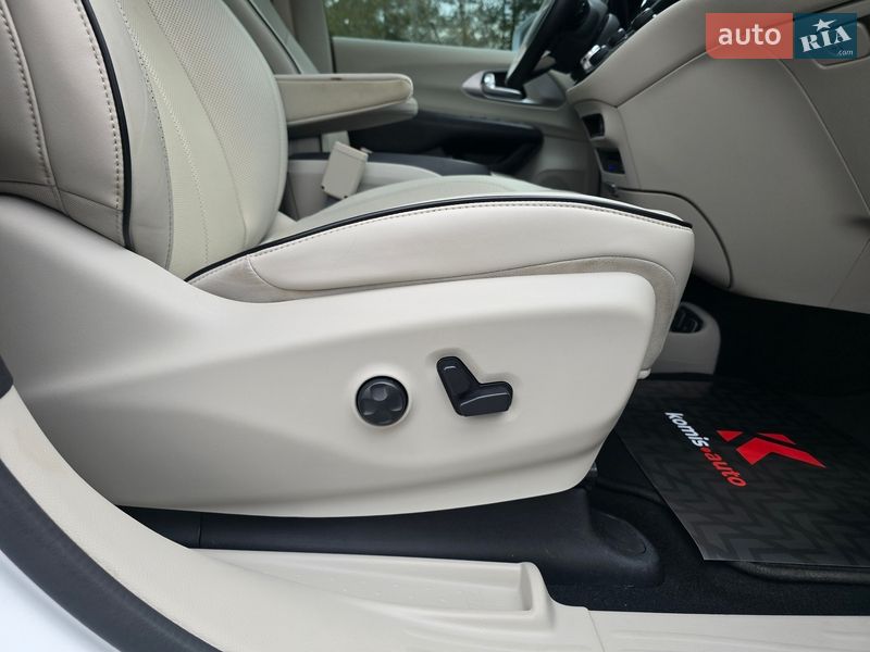 Мінівен Chrysler Pacifica 2017 в Хмельницькому фото 75 Мінівен Chrysler Pacifica 2017 в Хмельницькому