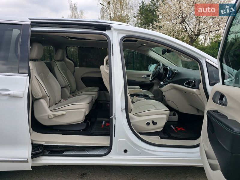 Мінівен Chrysler Pacifica 2017 в Хмельницькому фото 102 Мінівен Chrysler Pacifica 2017 в Хмельницькому