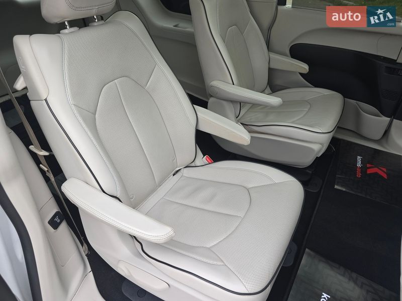 Мінівен Chrysler Pacifica 2017 в Хмельницькому фото 107 Мінівен Chrysler Pacifica 2017 в Хмельницькому